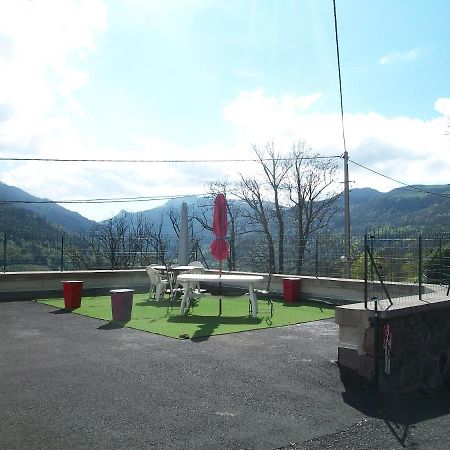 Vacances Au Pied Des Monts Du Cantal Laveissiere Экстерьер фото